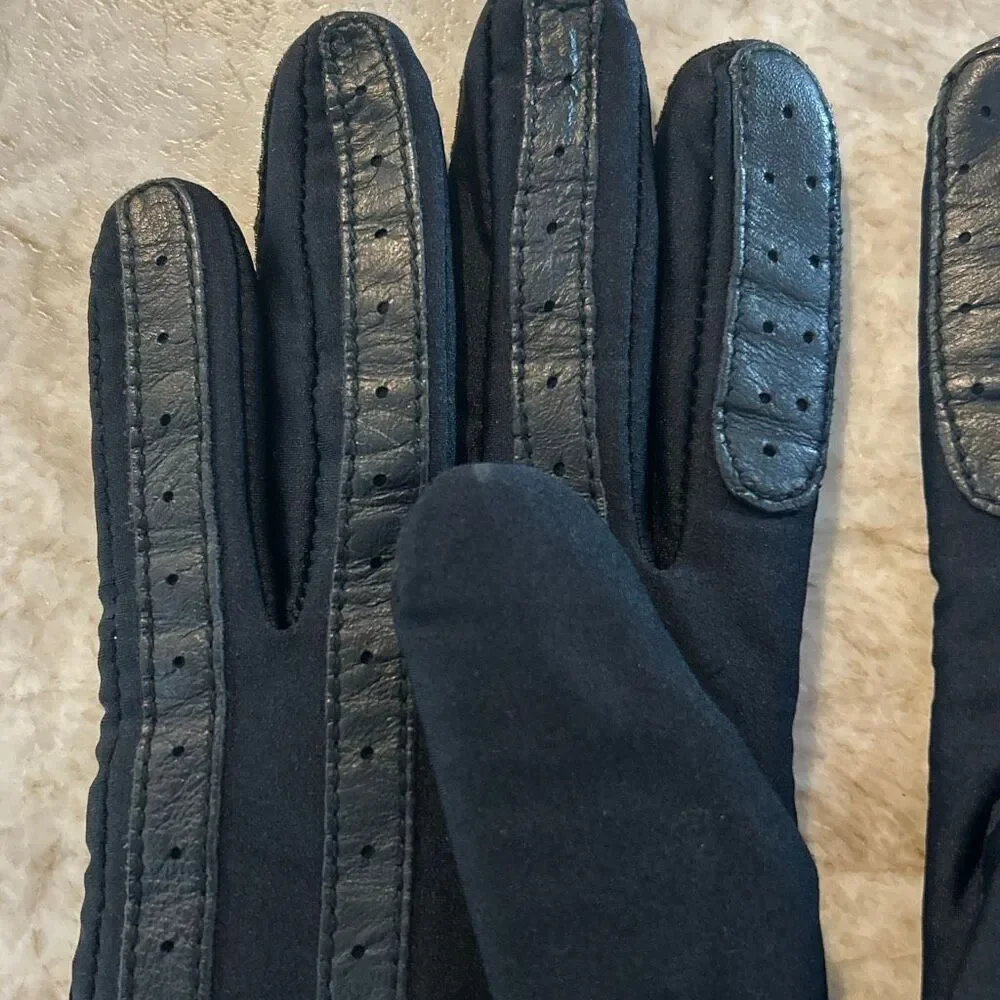 Isotoner Black Driving Gloves - Picture 4 of 6